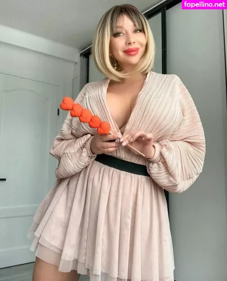 Curvy Model Kate OnlyFans Thumbnail #zh8fBZXXjq