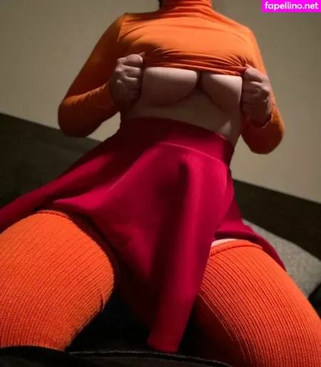 Curvy Nerd Penny OnlyFans Thumbnail #L8JxNGh8p5