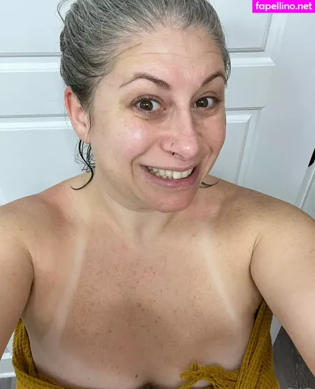 Curvy4urpleasure OnlyFans Thumbnail #2WEkex11E1