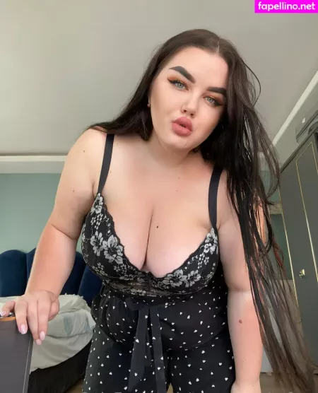 Curvyagathafree OnlyFans Thumbnail #CrTCWQZHWD