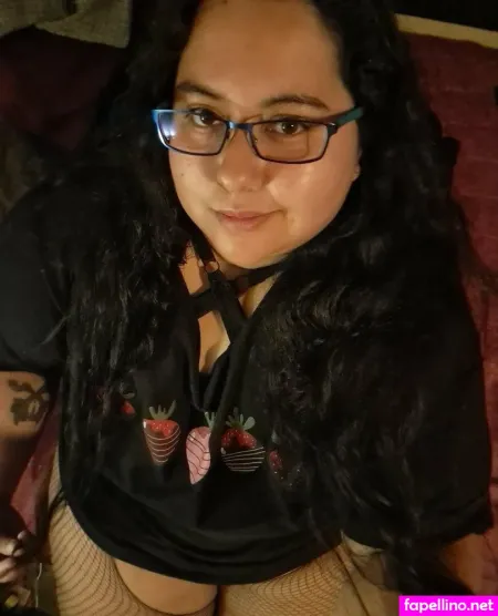 Curvyalbaricoque OnlyFans Thumbnail #6QUWIlRcNt