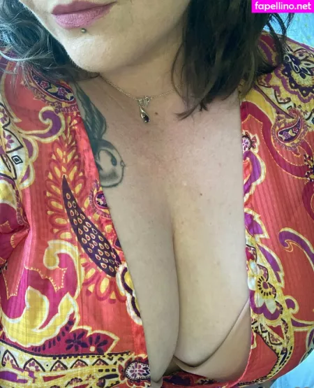 Curvybbw22 OnlyFans Thumbnail #zKmM00RQiw