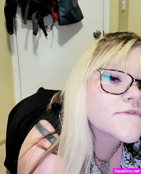 Curvybbyfree OnlyFans Thumbnail #1CskISC9fO