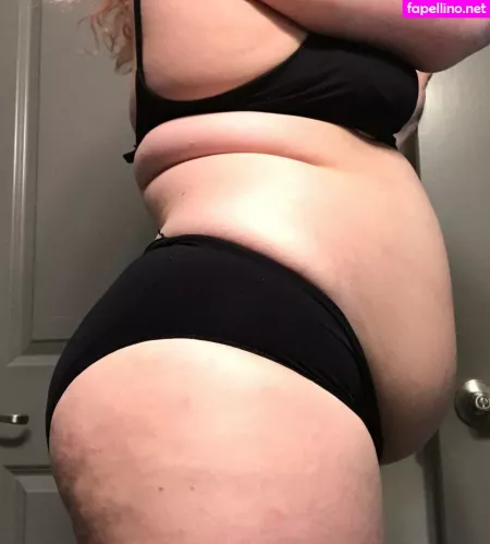 Curvybecky OnlyFans Thumbnail #mOg6OvsiuT