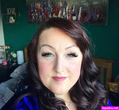 Curvycariad OnlyFans Thumbnail #0wWa5OnrHL