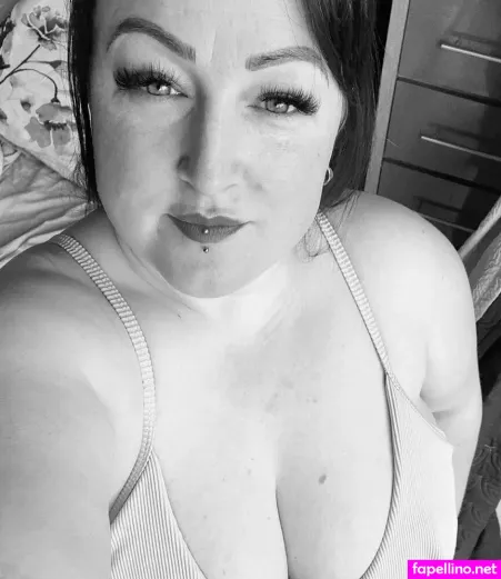 Curvycariad OnlyFans Thumbnail #8EIdSd1gKT