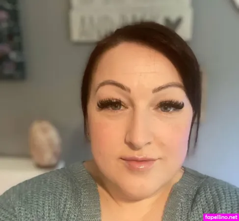 Curvycariad OnlyFans Thumbnail #xUFxUrSZni