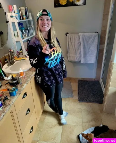 Curvycutiexo OnlyFans Thumbnail #8zymfZKPEl