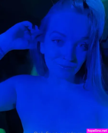 Curvycutiexo OnlyFans Thumbnail #AEVvKacn9Q