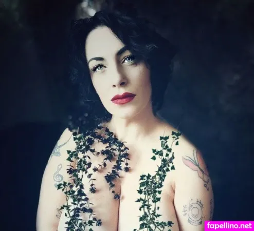 Curvyemeraldwitch OnlyFans Thumbnail #XsD8w2ncDz