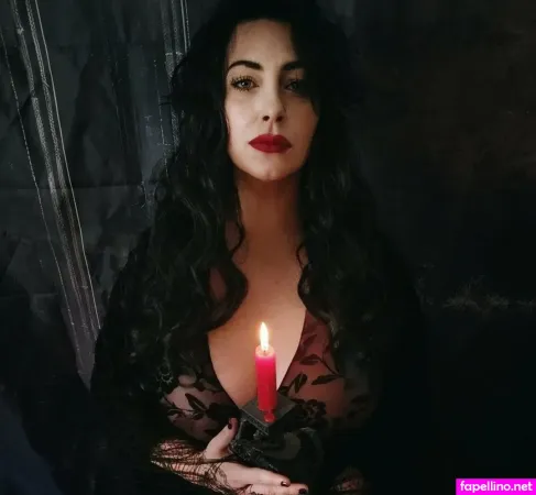 Curvyemeraldwitch OnlyFans Thumbnail #sEdZnBARNW