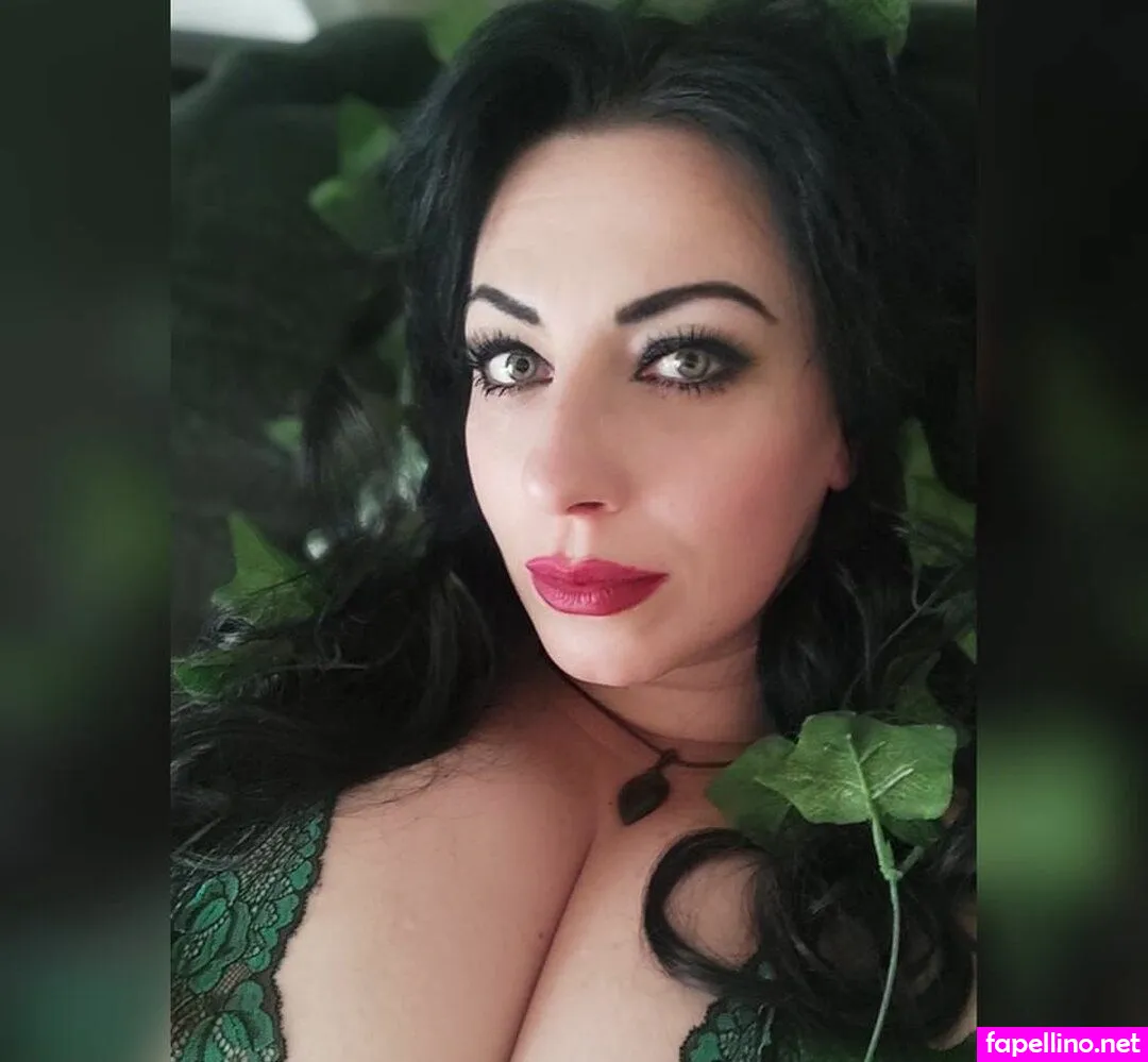 Sansza77, curvyemeraldwitch Nude Leaked OnlyFans Photo #se5jeALS0H