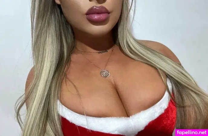 Curvyharps OnlyFans Thumbnail #e240NiPEn4