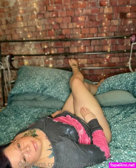 Curvyheathersneakpeek OnlyFans Thumbnail #1LzNYK3r5n