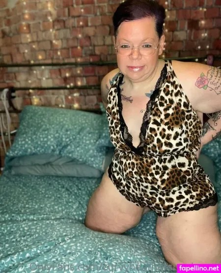 Curvyheathersneakpeek OnlyFans Thumbnail #3jwKYgD2kK