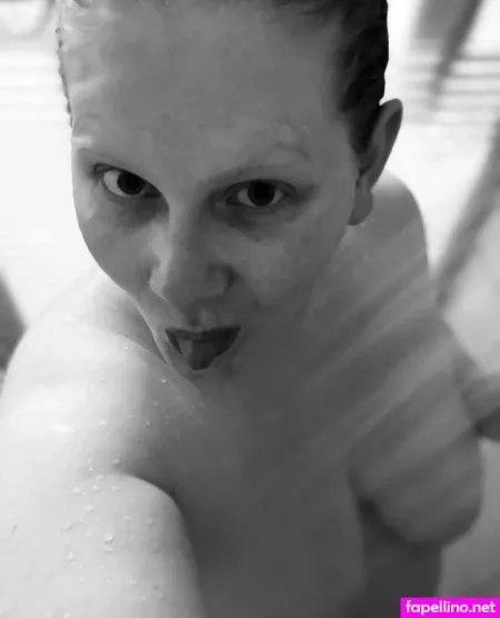 Curvyleo93 OnlyFans Thumbnail #4uvyBX0lEr