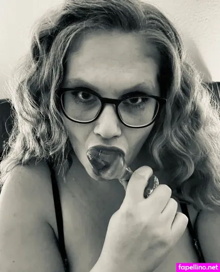 Curvyleo93 OnlyFans Thumbnail #q9wnCZ153a