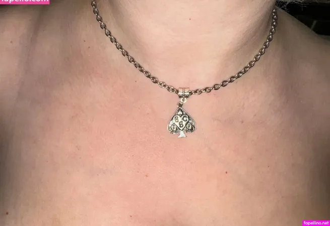 Curvymmonroefree OnlyFans Thumbnail #jbzbgXicQ3