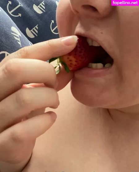 Curvymom95 OnlyFans Thumbnail #jZPvMcHkZH