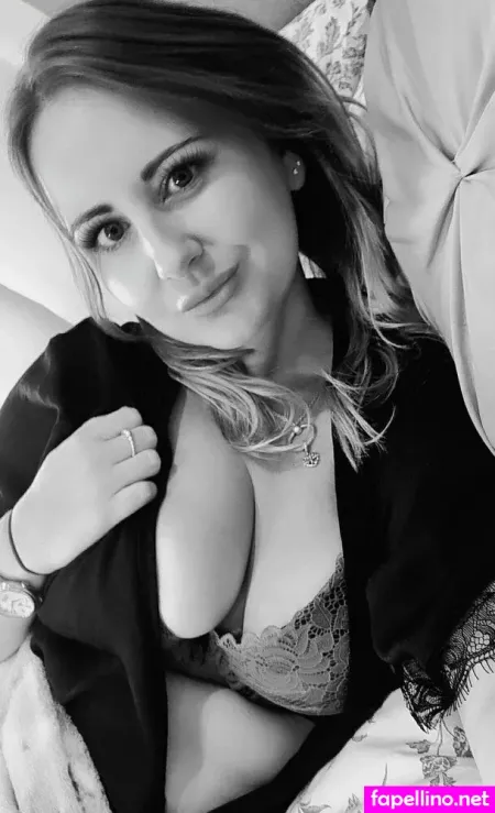 Curvynikkix OnlyFans Thumbnail #1T1hsftQ7B