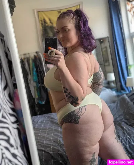 Curvyserena OnlyFans Thumbnail #NnkrBMdk0M