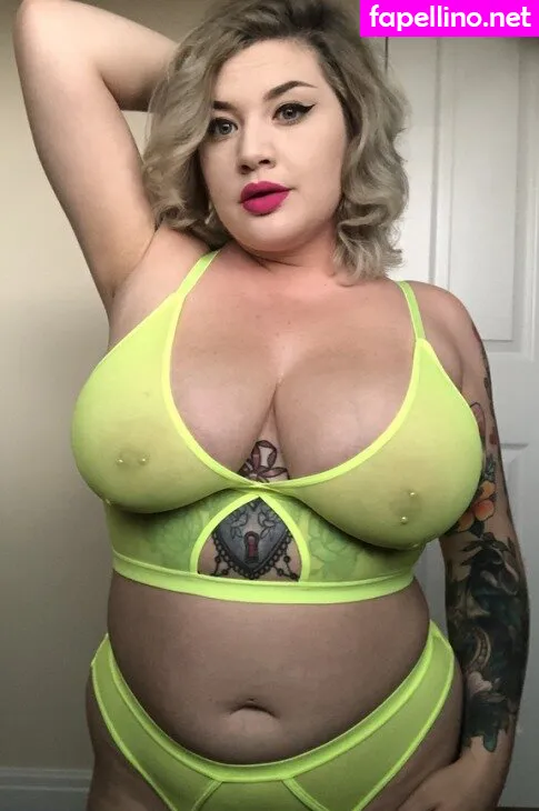 afieldguidetogettinglost, curvysjay Nude Leaked OnlyFans Photo #en6Jv00q5n