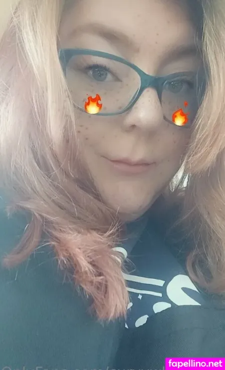 Curvywhitechick 89 Main Profile Photo