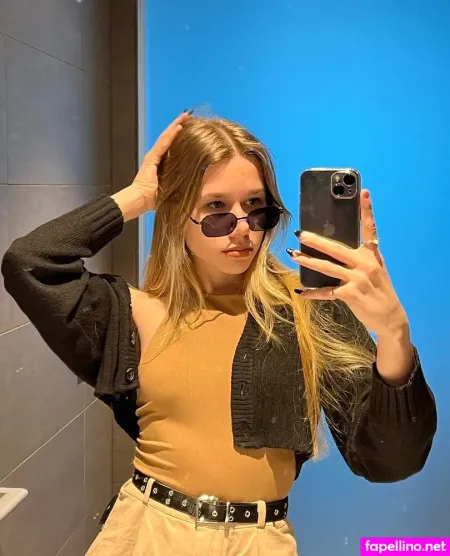 Cusnee OnlyFans Thumbnail #N5G7IvfRUz
