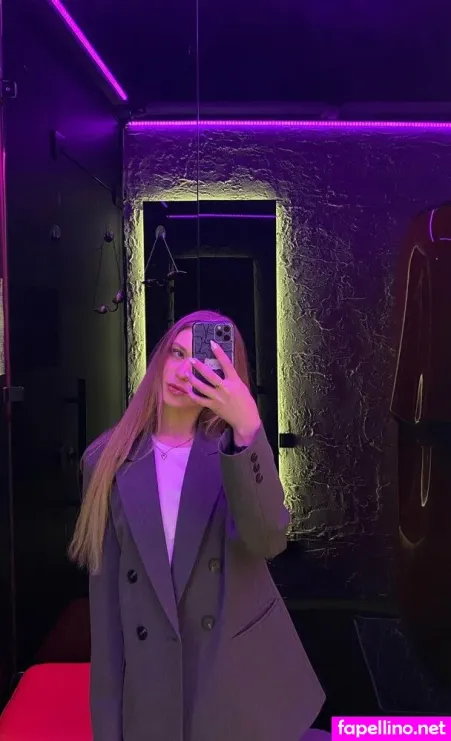 Cute Blonde Evy OnlyFans Thumbnail #3N7FWsAmZ2