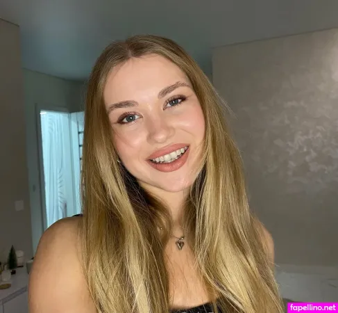 Cute Blonde Evy OnlyFans Thumbnail #44nEcxkiID