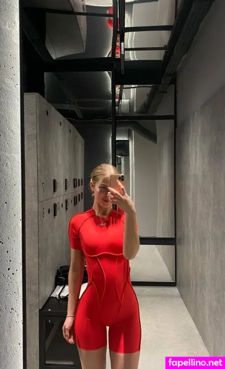 Cute Blonde Evy OnlyFans Thumbnail #6pX4TtK3tE