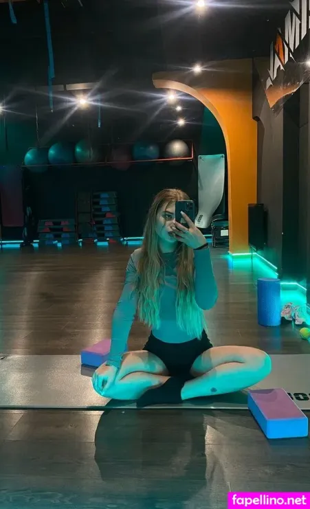 Cute Blonde Evy OnlyFans Thumbnail #X2ZS89nA30