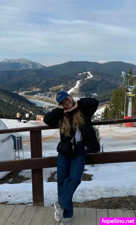 Cute Blonde Evy OnlyFans Thumbnail #mZcG4SGhDD