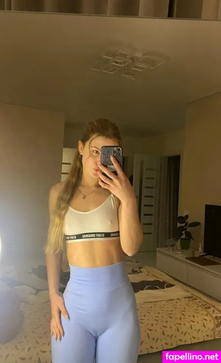 Cute Blonde Evy OnlyFans Thumbnail #vsm68Xudje