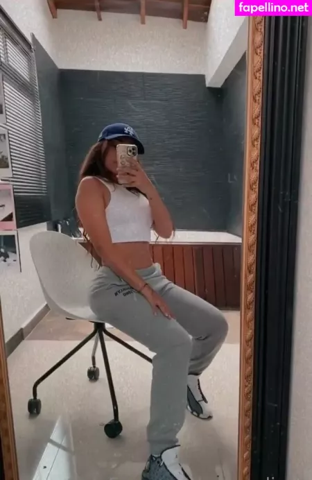Cute Molly18 OnlyFans Thumbnail #am4pa1Ds6e