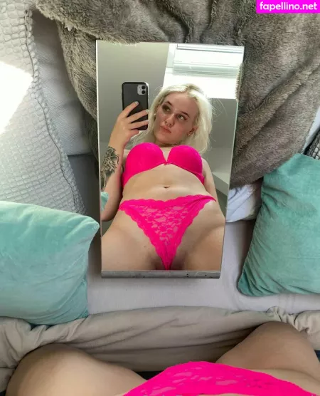 Cuteemii OnlyFans Thumbnail #9YorPR8jwn