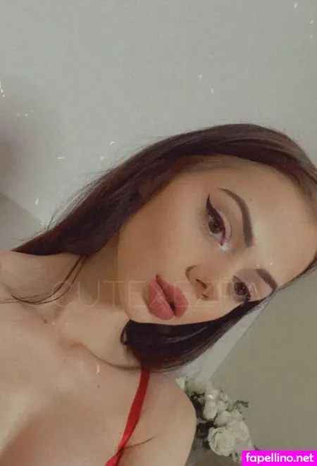 Cuteezra OnlyFans Thumbnail #cWpJrOWz8e