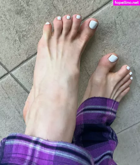 Cutefeetyfeet OnlyFans Thumbnail #2nDRaBWEYR
