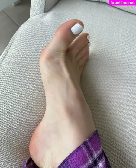 Cutefeetyfeet OnlyFans Thumbnail #ISvspfsZMg