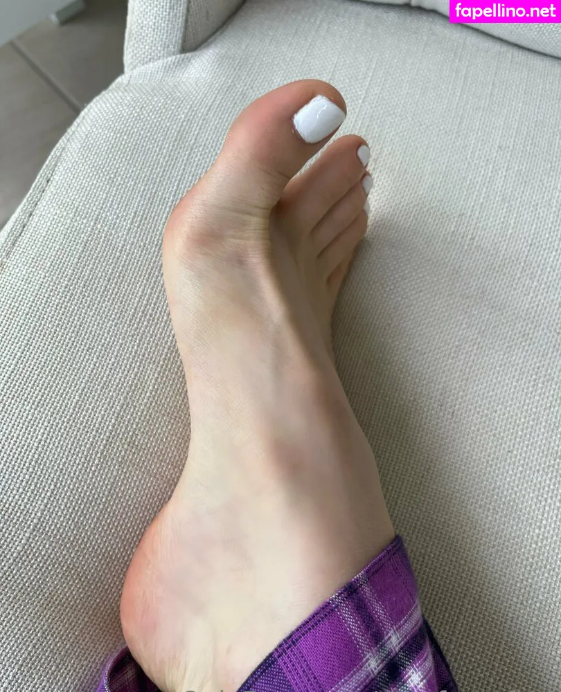 cutefeet_and_, cutefeetyfeet Nude Leaked OnlyFans Photo #ISvspfsZMg