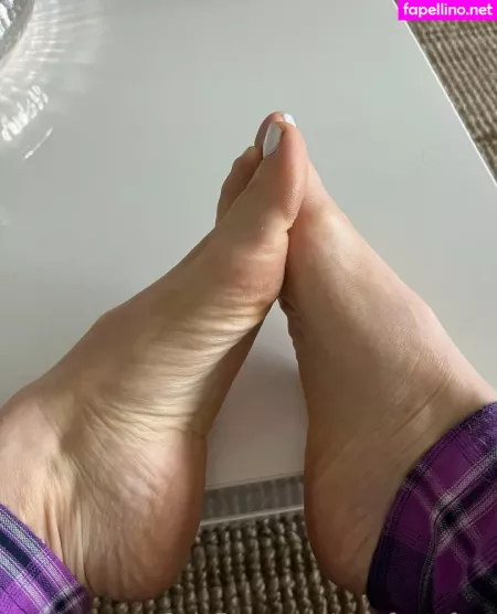 Cutefeetyfeet OnlyFans Thumbnail #PKRldIu9xC