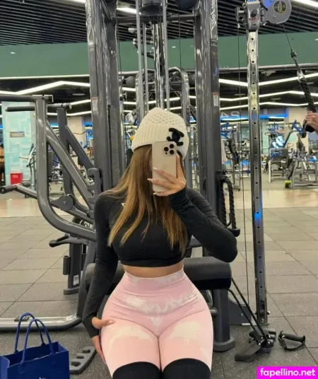 Cutelucia OnlyFans Thumbnail #GHv0Kcle2G