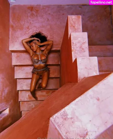 Cutelunastar OnlyFans Thumbnail #Q9dDDXu1jw