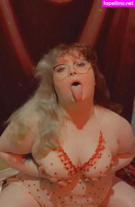 Cutepeaches2 OnlyFans Thumbnail #9DqpfYtnxf