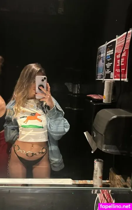 Cutesmartnudegirl OnlyFans Thumbnail #XJiGmoS37t