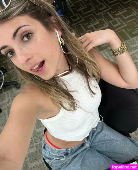 Cutesmartnudegirl OnlyFans Thumbnail #fi4jDw4kCB