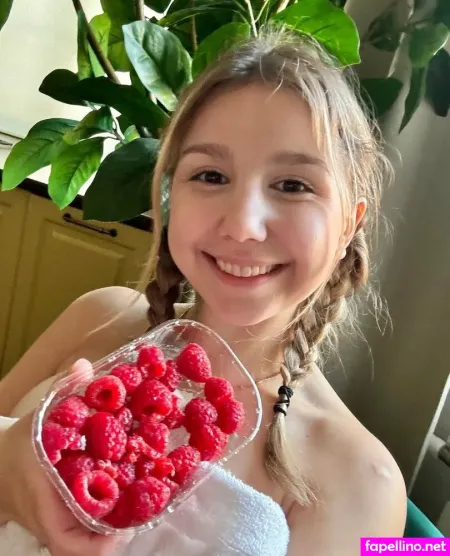 Cutest Smiles On OnlyFans Thumbnail #jOelUWAKP7