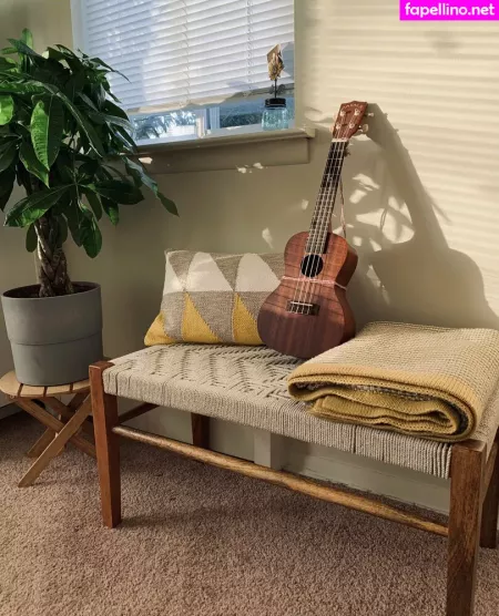 Cutestonergirl01 OnlyFans Thumbnail #Oq05IsVhz7