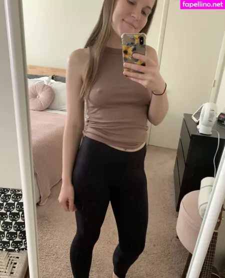 Cutestonergirl01 OnlyFans Thumbnail #pVhBbwXs5z