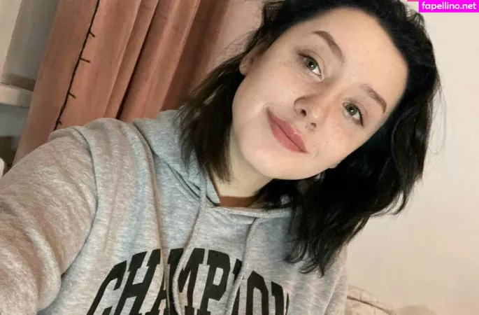 Cutie Pie Mary 1 OnlyFans Thumbnail #AKiTR92ffA